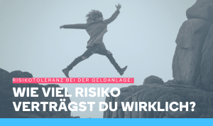 Mann springt über Klippen, was die Risikotoleranz bei der Geldanlage symbolisieren soll